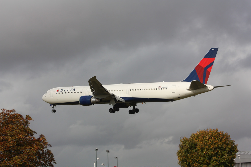 Photo of Delta Airlines N838MH, Boeing 767-400