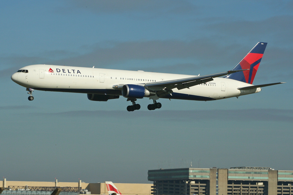 Photo of Delta Airlines N840MH, Boeing 767-400