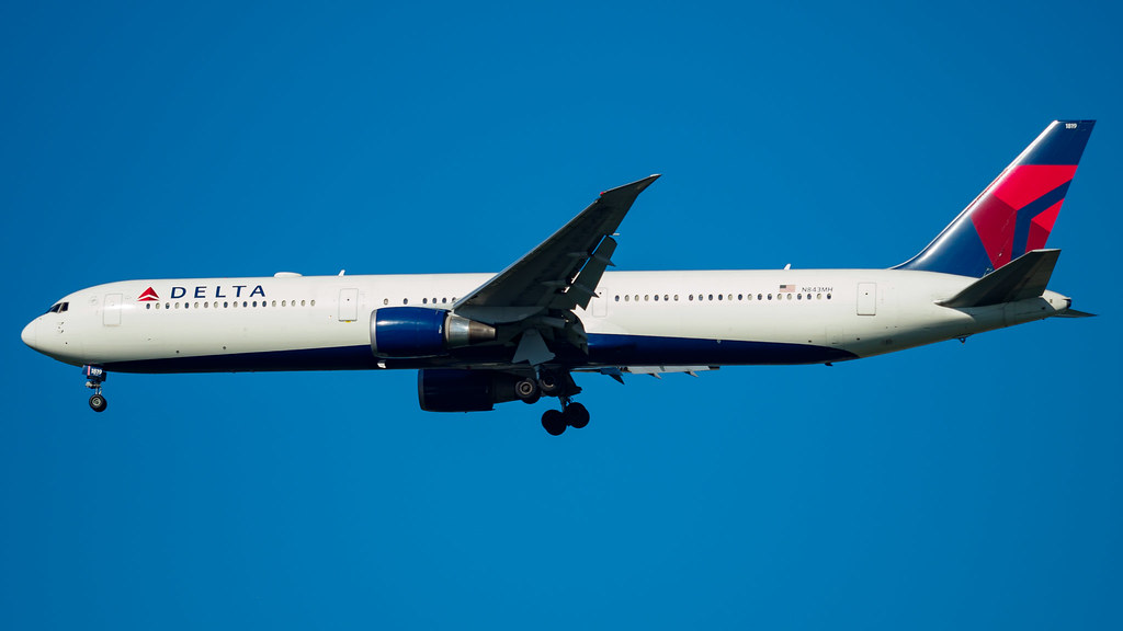 Photo of Delta Airlines N843MH, Boeing 767-400