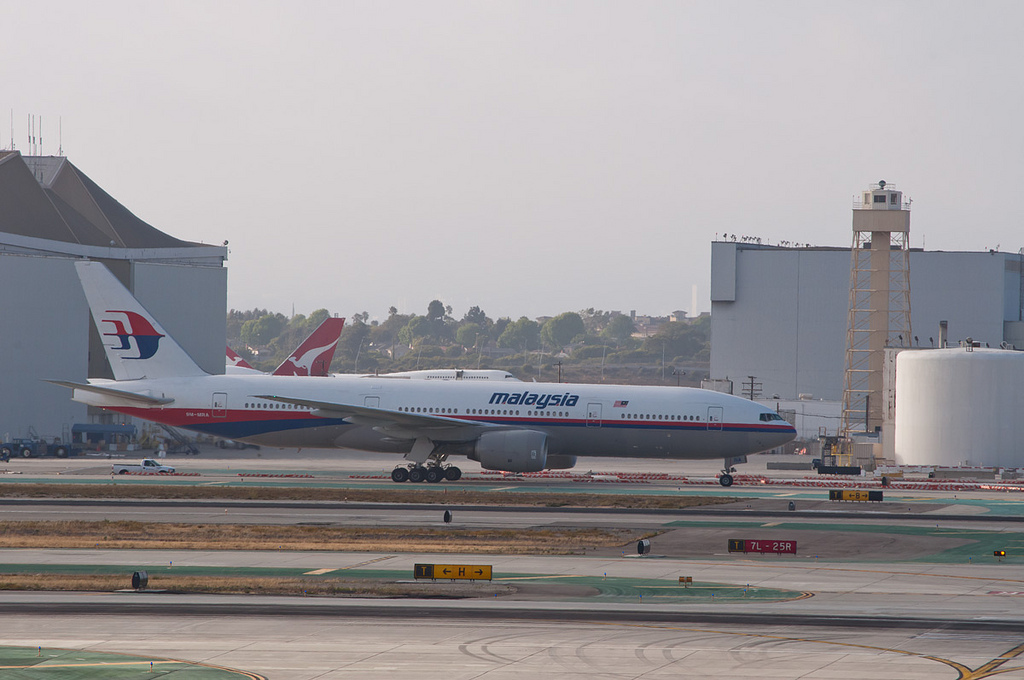 Photo of Malaysia Airlines 9M-MRA, Boeing 777-200