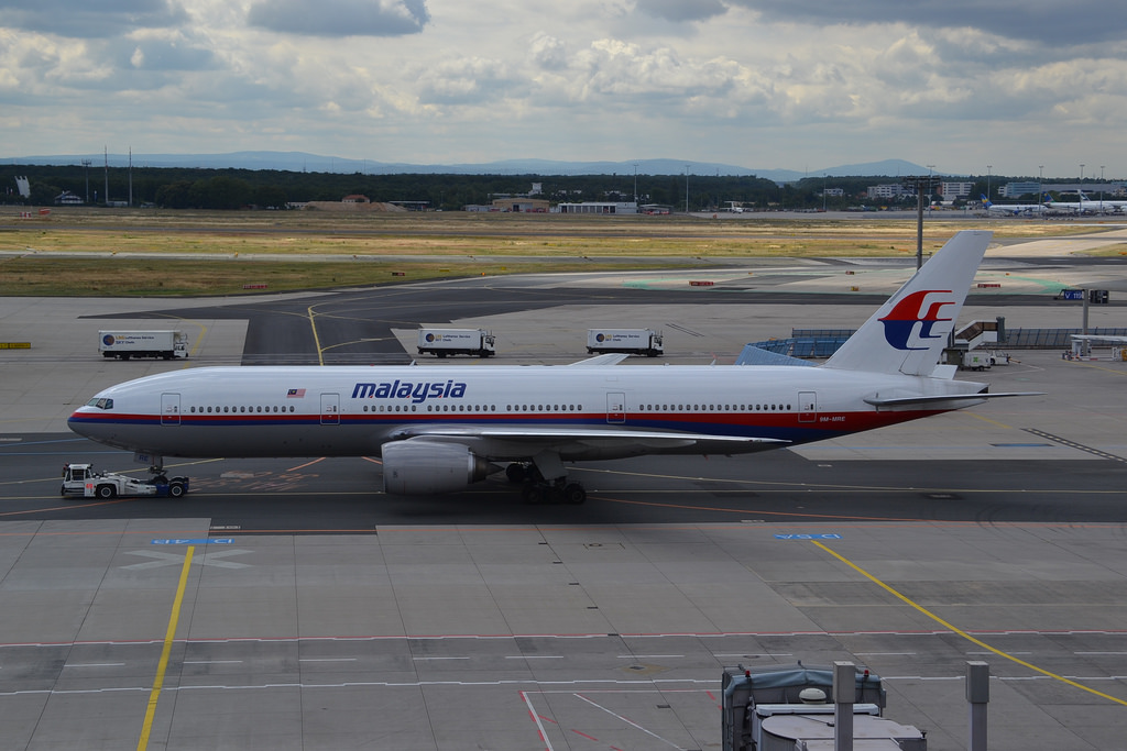 Photo of Malaysia Airlines 9M-MRE, Boeing 777-200