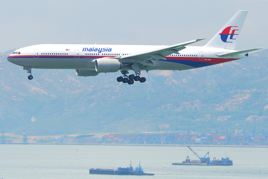Photo of Malaysia Airlines 9M-MRE, Boeing 777-200