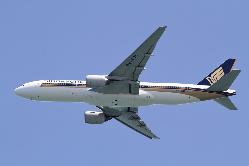 Photo of Singapore Airlines 9V-SQL, Boeing 777-200