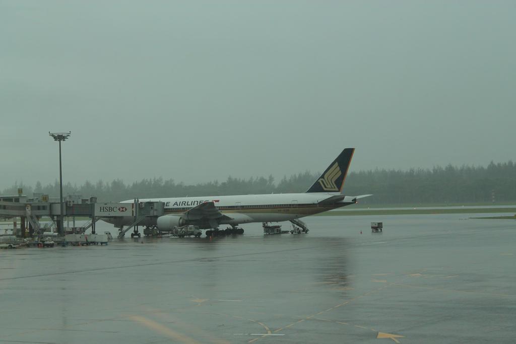 Photo of Singapore Airlines 9V-SQN, Boeing 777-200