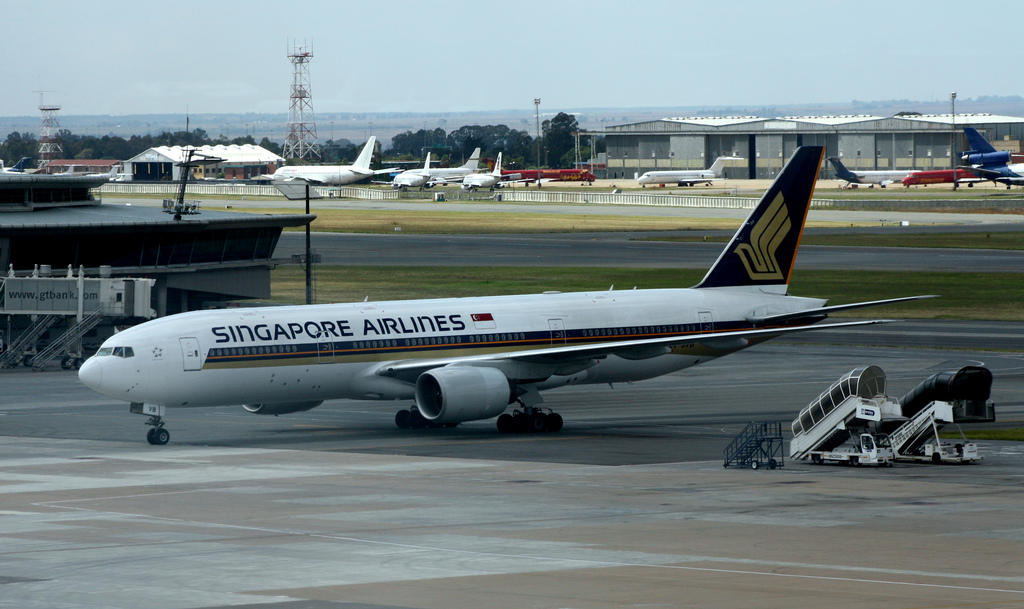 Photo of Singapore Airlines 9V-SVB, Boeing 777-200