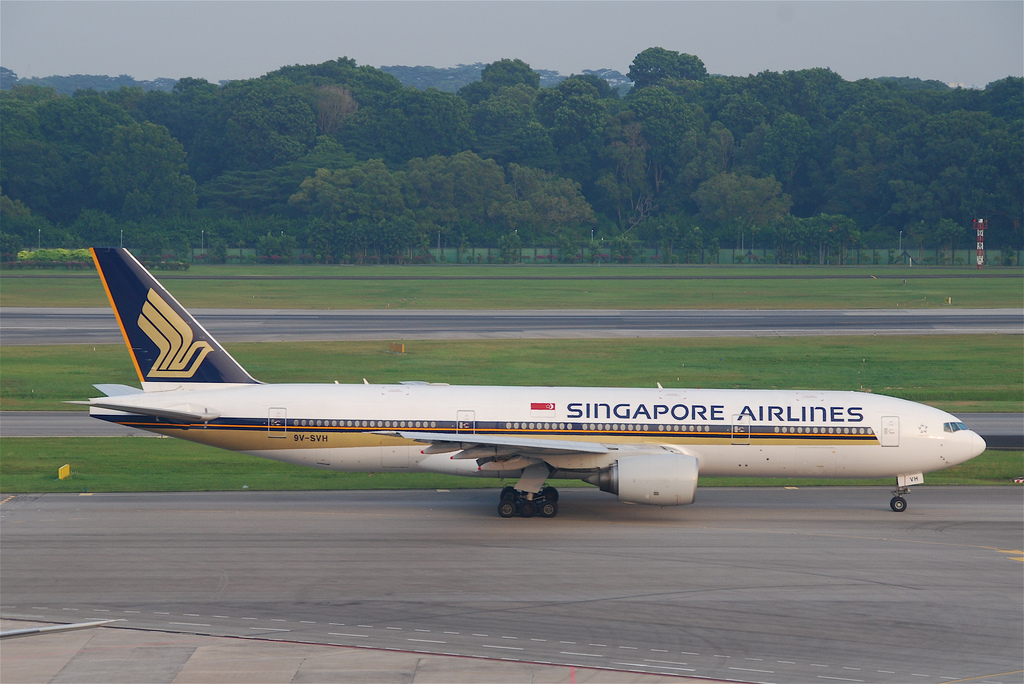 Photo of Singapore Airlines 9V-SVH, Boeing 777-200