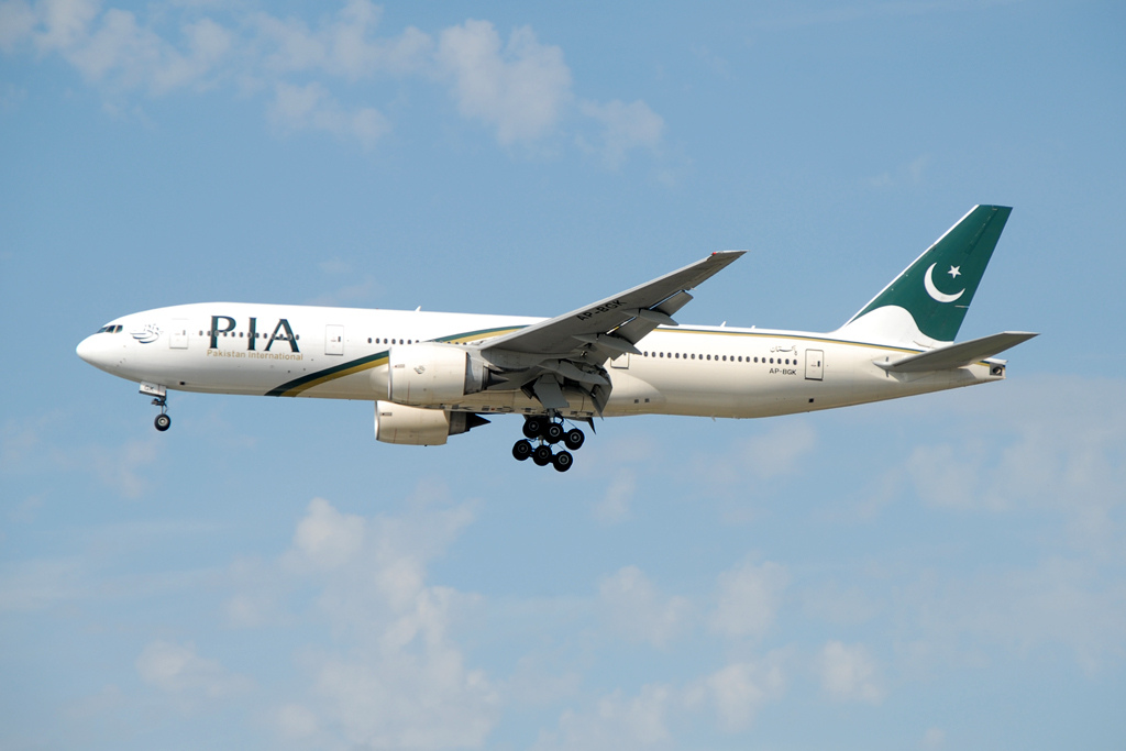 Photo of PIA Pakistan International Airlines AP-BGK, Boeing 777-200