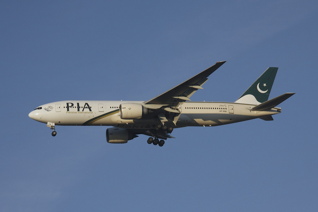 Photo of PIA Pakistan International Airlines AP-BGK, Boeing 777-200