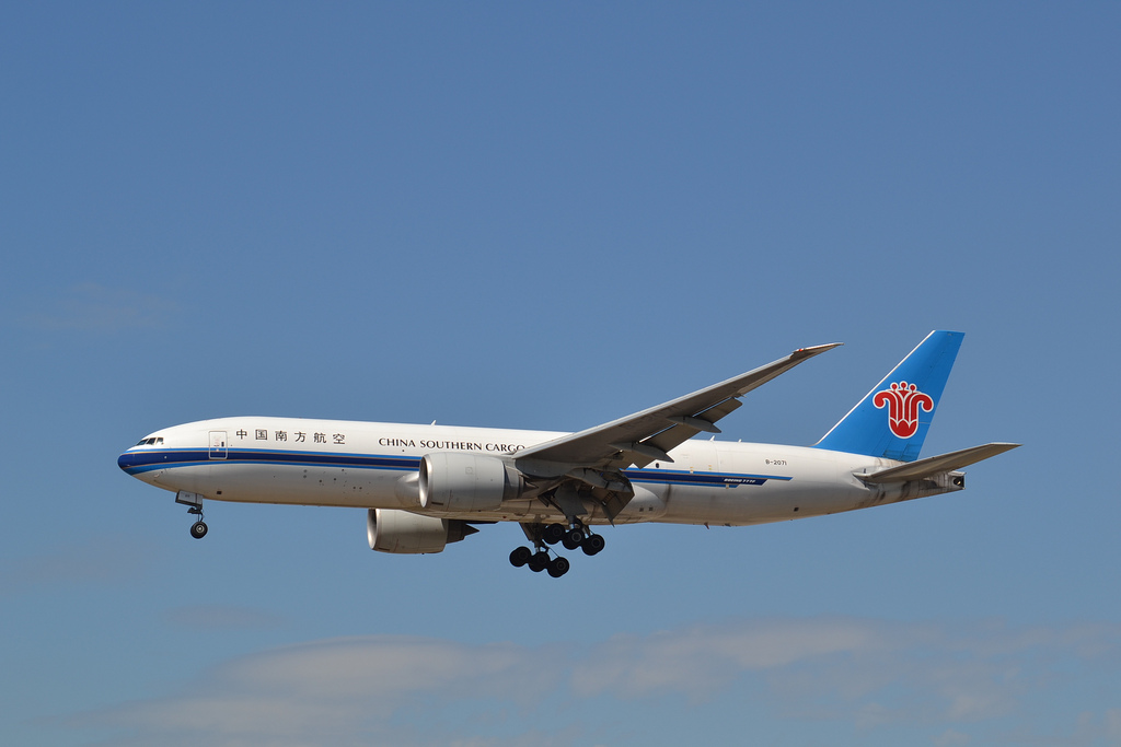 Photo of China Southern Airlines B-2071, Boeing 777-200