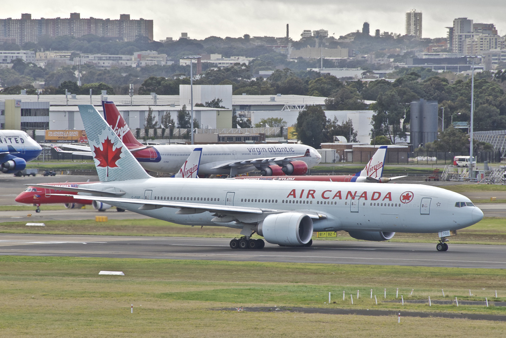 Photo of Air Canada C-FIUF, Boeing 777-200