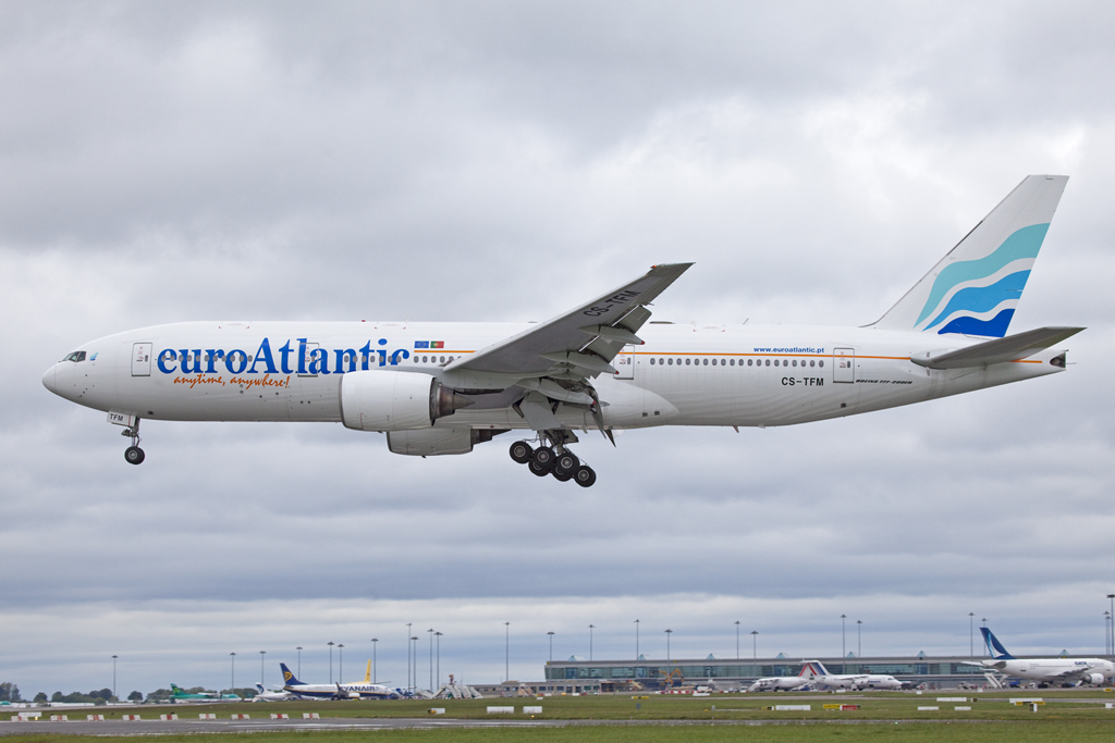Photo of EuroAtlantic Airways CS-TFM, Boeing 777-200