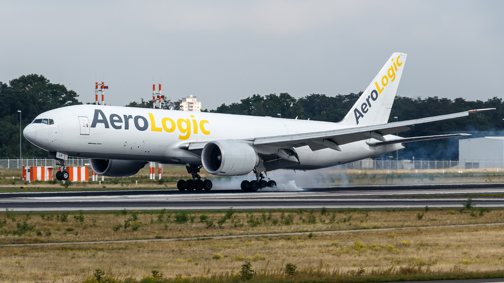 Photo of Aerologic D-AALH, Boeing 777-200