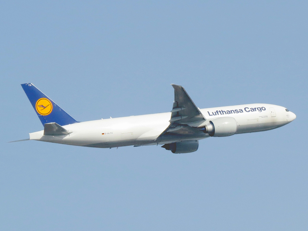 Photo of Lufthansa Cargo D-ALFA, Boeing 777-200