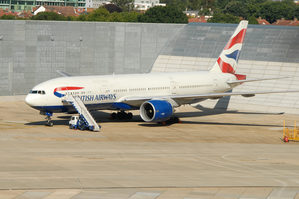 Photo of British Airways G-VIIA, Boeing 777-200