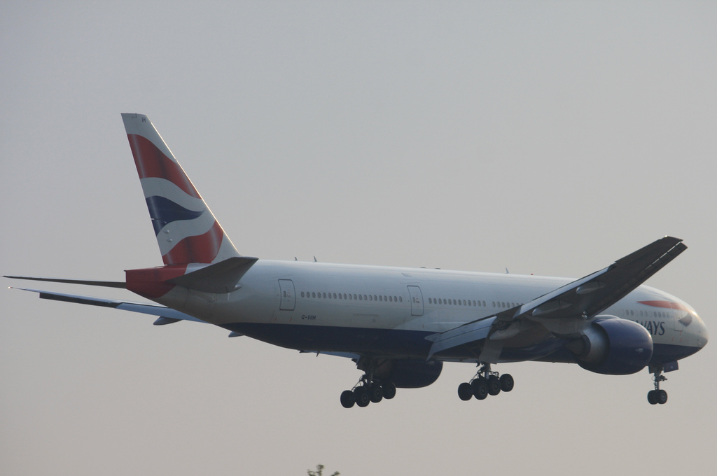 Photo of British Airways G-VIIH, Boeing 777-200