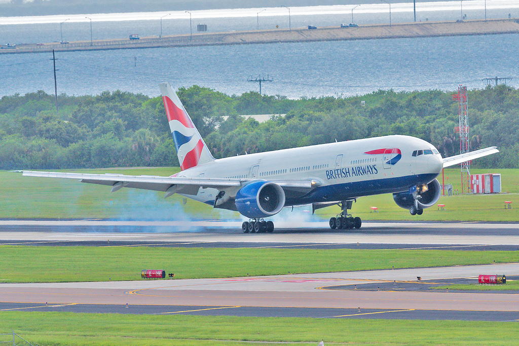 Photo of British Airways G-VIIO, Boeing 777-200