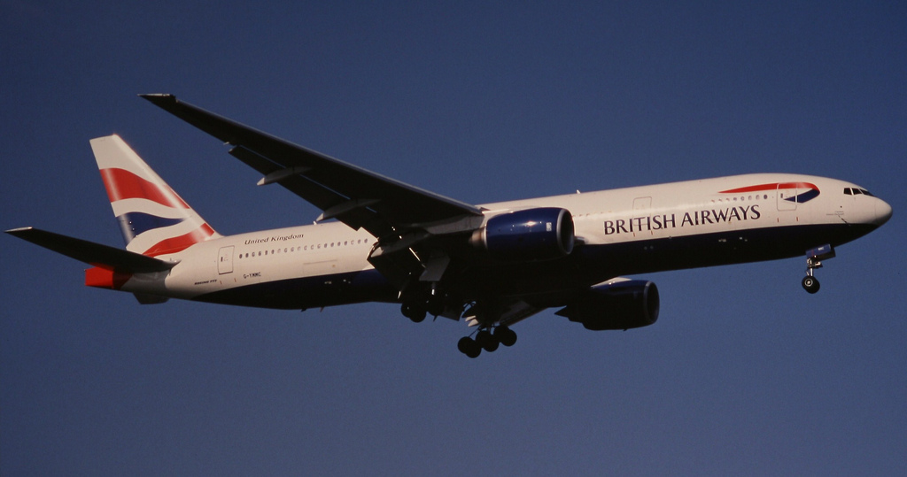 Photo of British Airways G-YMMC, Boeing 777-200