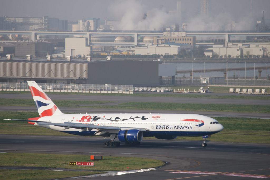 Photo of British Airways G-YMML, Boeing 777-200