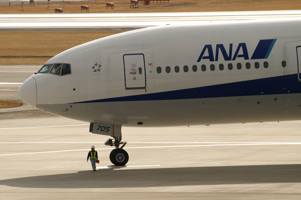 Photo of ANA All Nippon Airways JA705A, Boeing 777-200