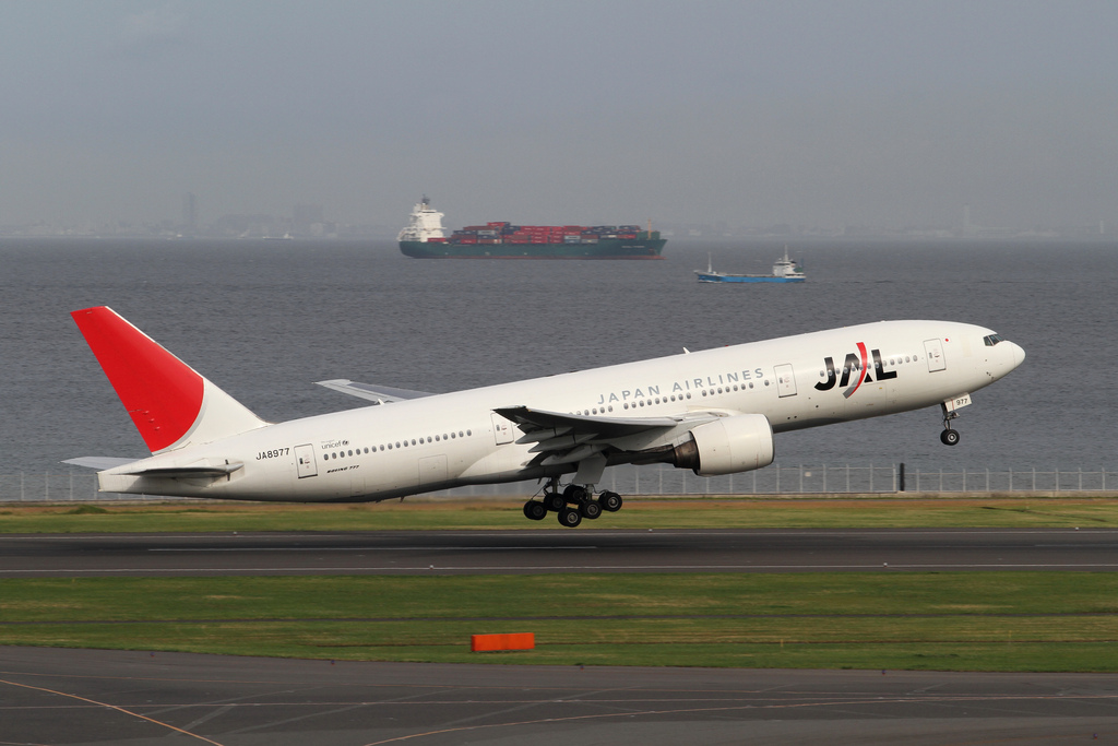 Photo of JAL Japan Airlines JA8977, Boeing 777-200