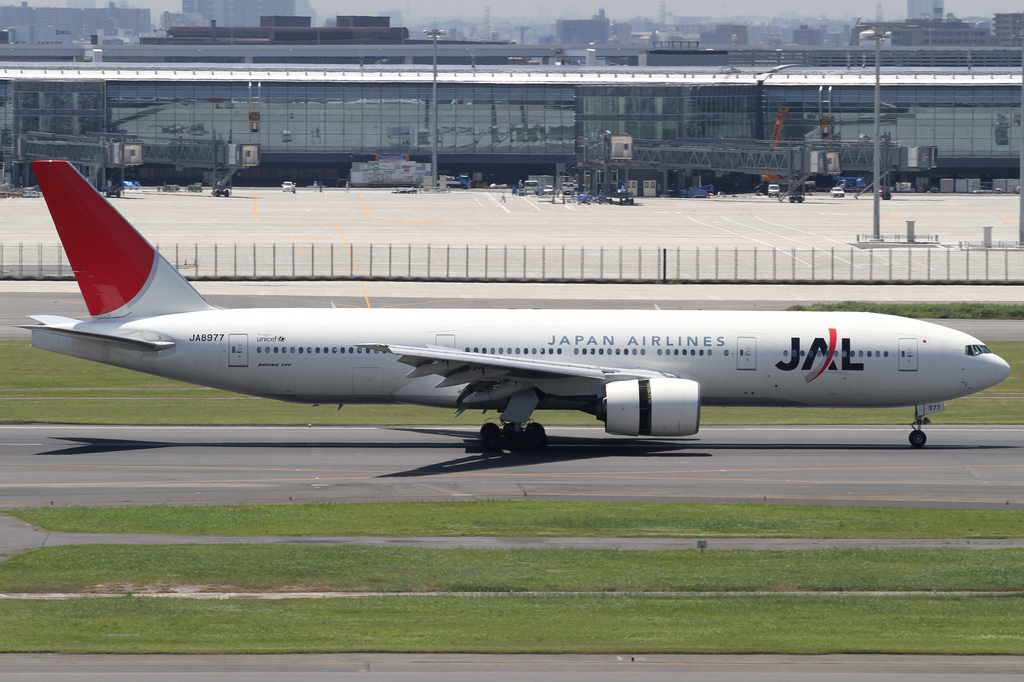 Photo of JAL Japan Airlines JA8977, Boeing 777-200