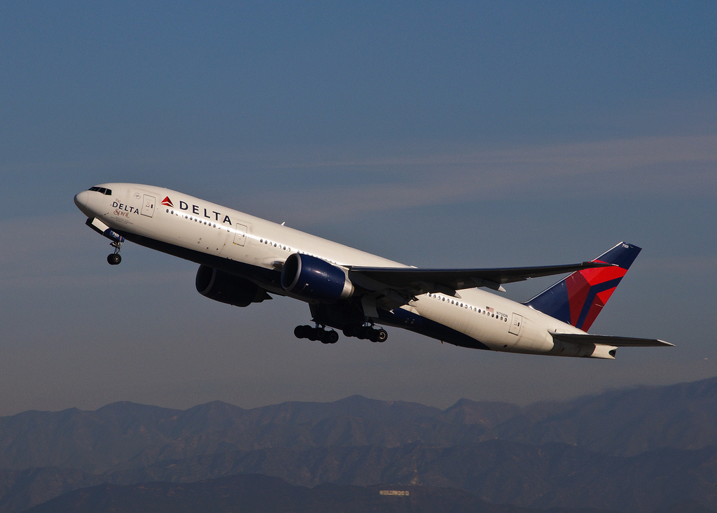Photo of Delta Airlines N701DN, Boeing 777-200