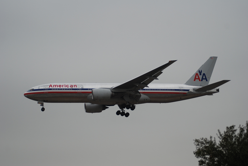 Photo of American Airlines N750AN, Boeing 777-200