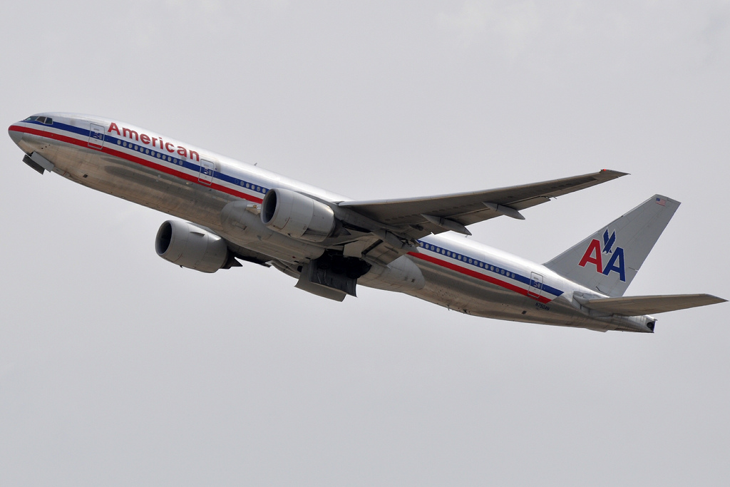 Photo of American Airlines N750AN, Boeing 777-200