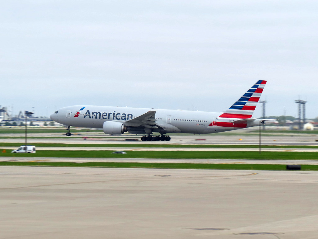 Photo of American Airlines N758AN, Boeing 777-200