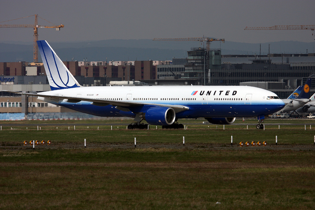 Photo of United N768UA, Boeing 777-200
