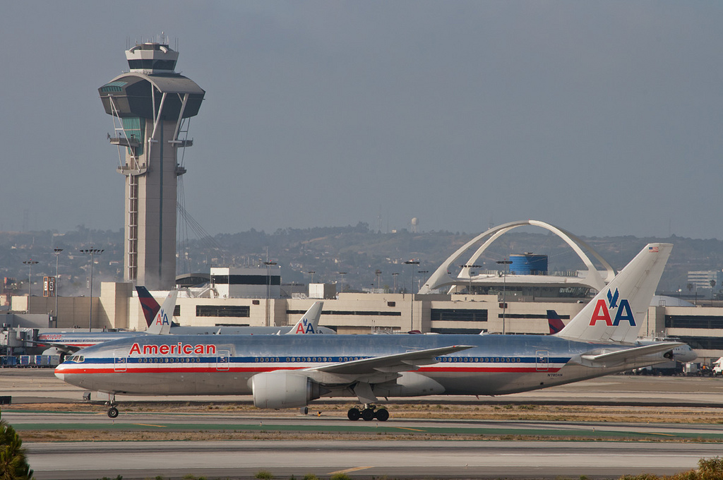 Photo of American Airlines N780AN, Boeing 777-200