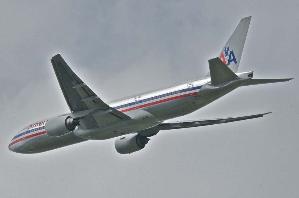 Photo of American Airlines N780AN, Boeing 777-200