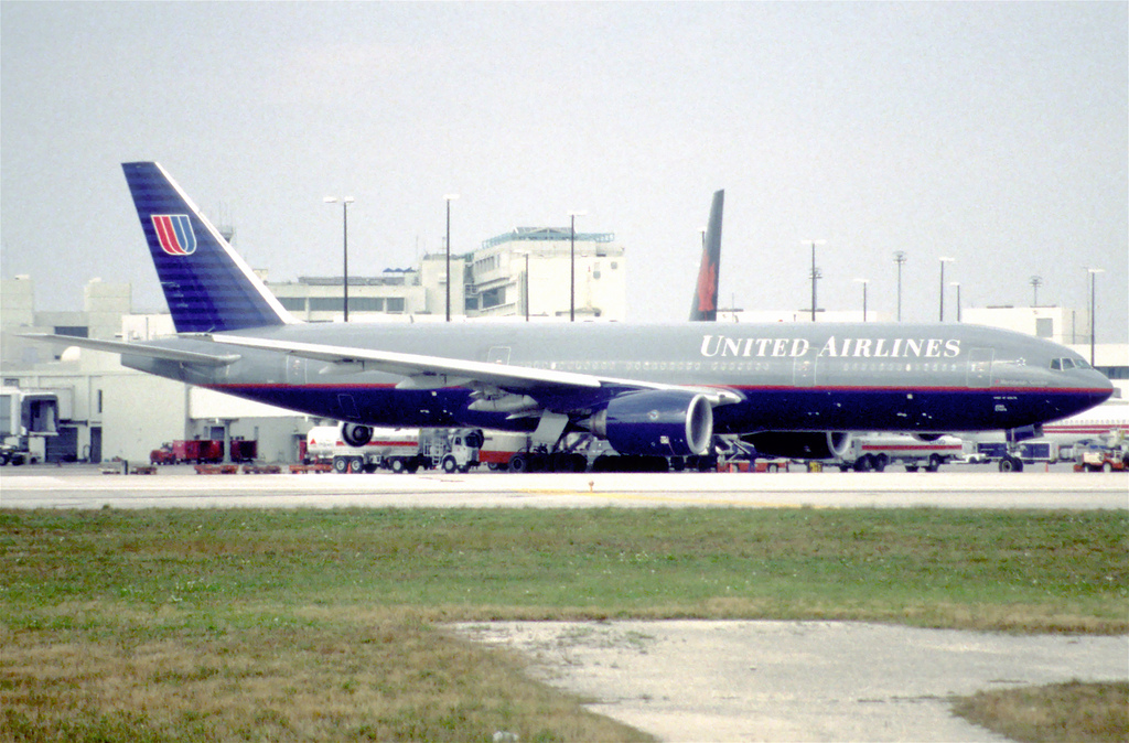 Photo of United N780UA, Boeing 777-200
