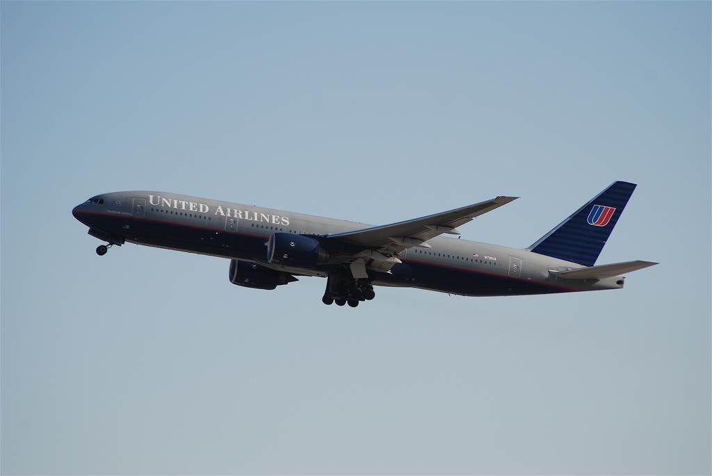 Photo of United N781UA, Boeing 777-200