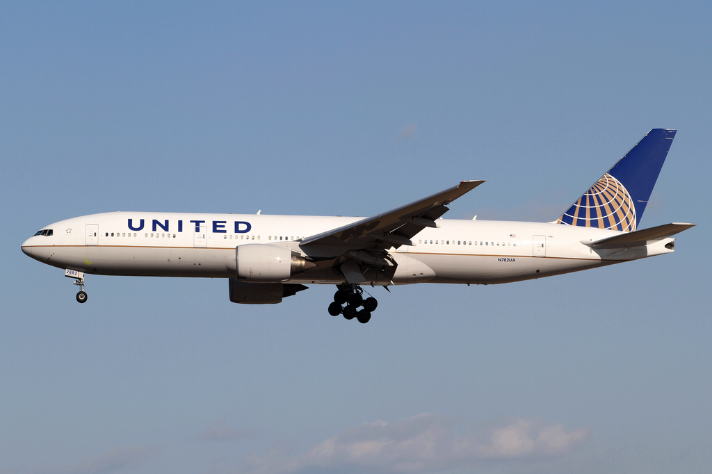 Photo of United N782UA, Boeing 777-200