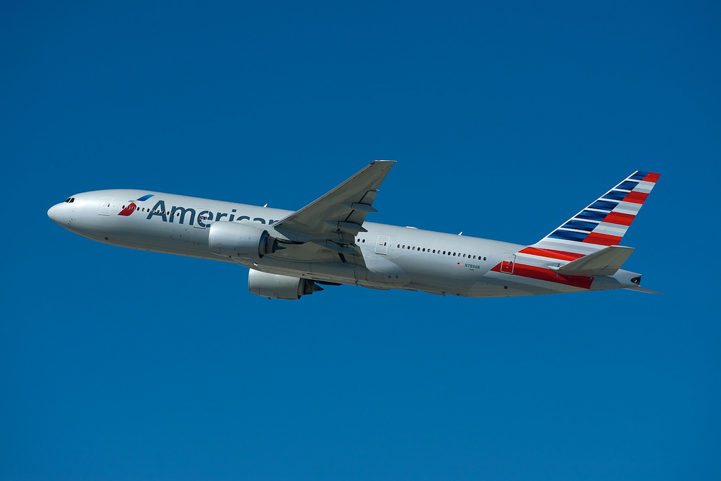 Photo of American Airlines N789AN, Boeing 777-200