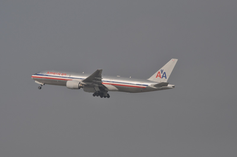 Photo of American Airlines N798AN, Boeing 777-200