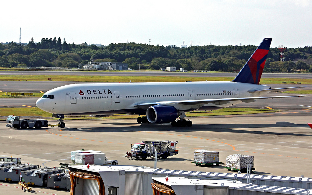 Photo of Delta Airlines N861DA, Boeing 777-200