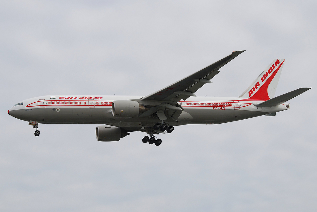 Photo of Omni Air International N918AX, Boeing 777-200