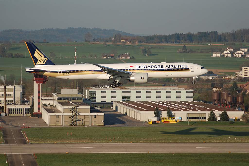 Photo of Singapore Airlines 9V-SWA, Boeing 777-300