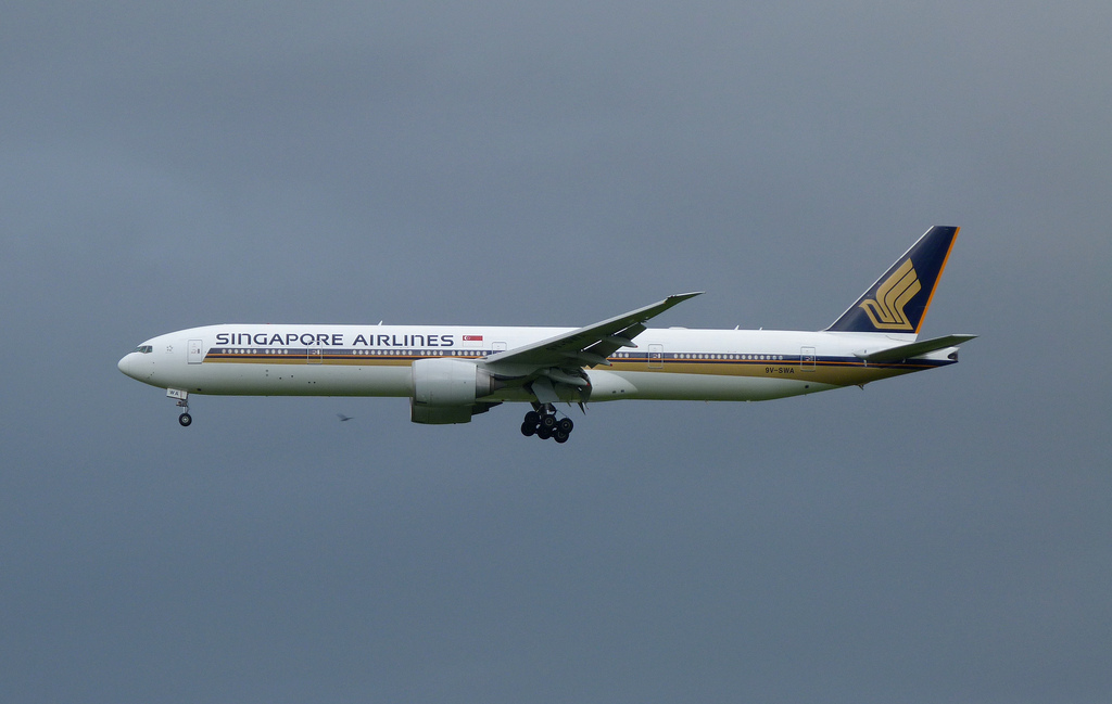 Photo of Singapore Airlines 9V-SWA, Boeing 777-300