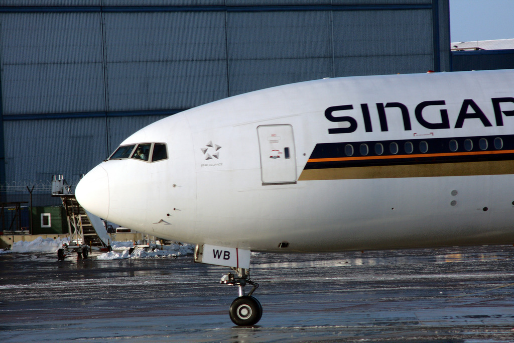 Photo of Singapore Airlines 9V-SWB, Boeing 777-300