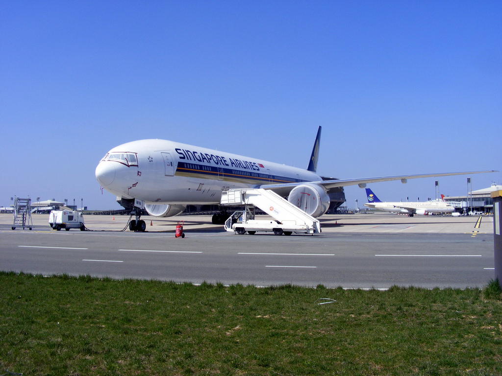 Photo of Singapore Airlines 9V-SWN, Boeing 777-300