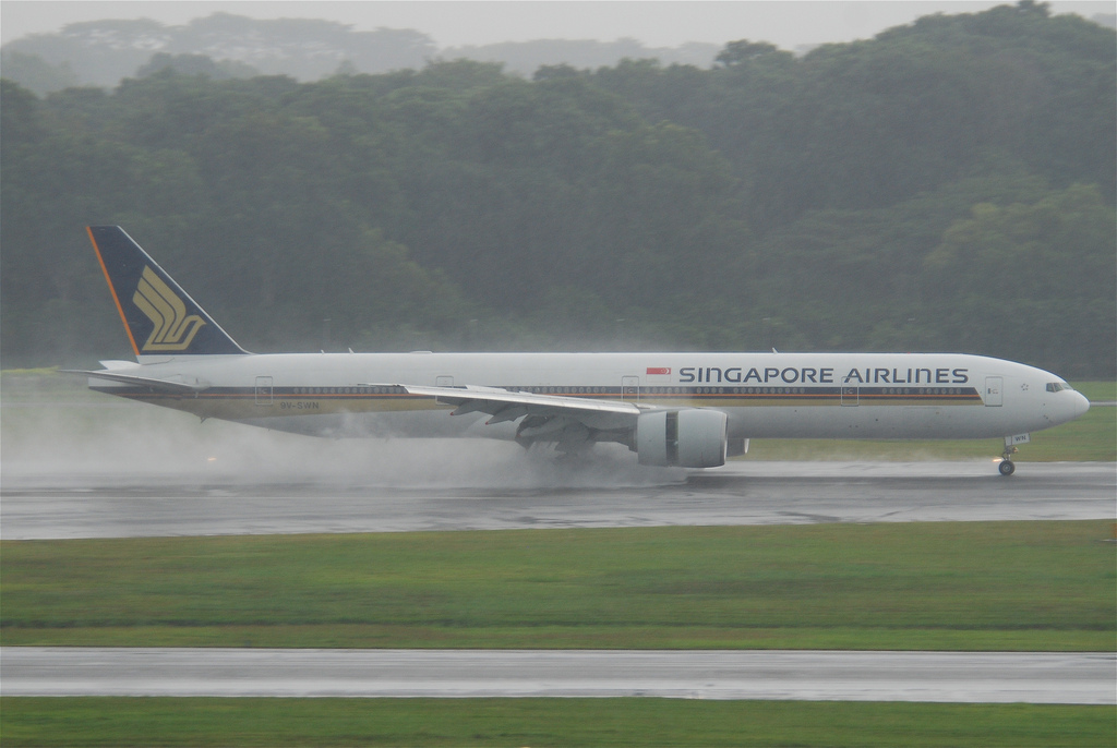 Photo of Singapore Airlines 9V-SWN, Boeing 777-300