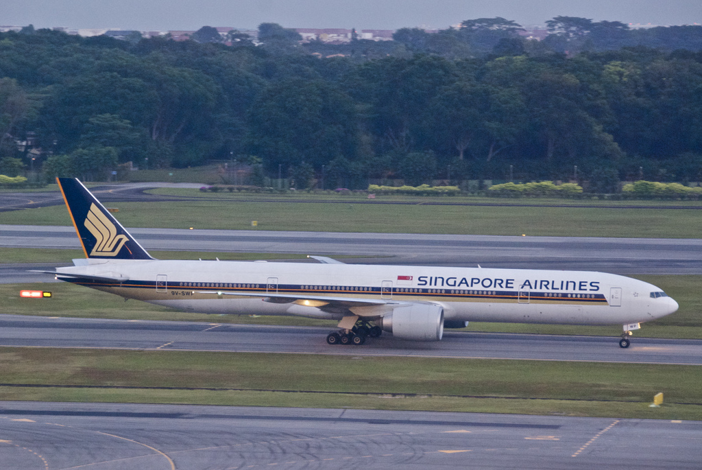 Photo of Singapore Airlines 9V-SWP, Boeing 777-300