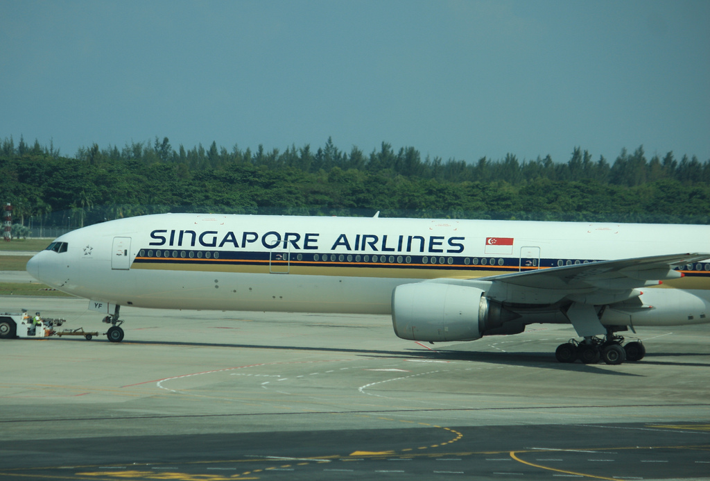 Photo of Singapore Airlines 9V-SYF, Boeing 777-300