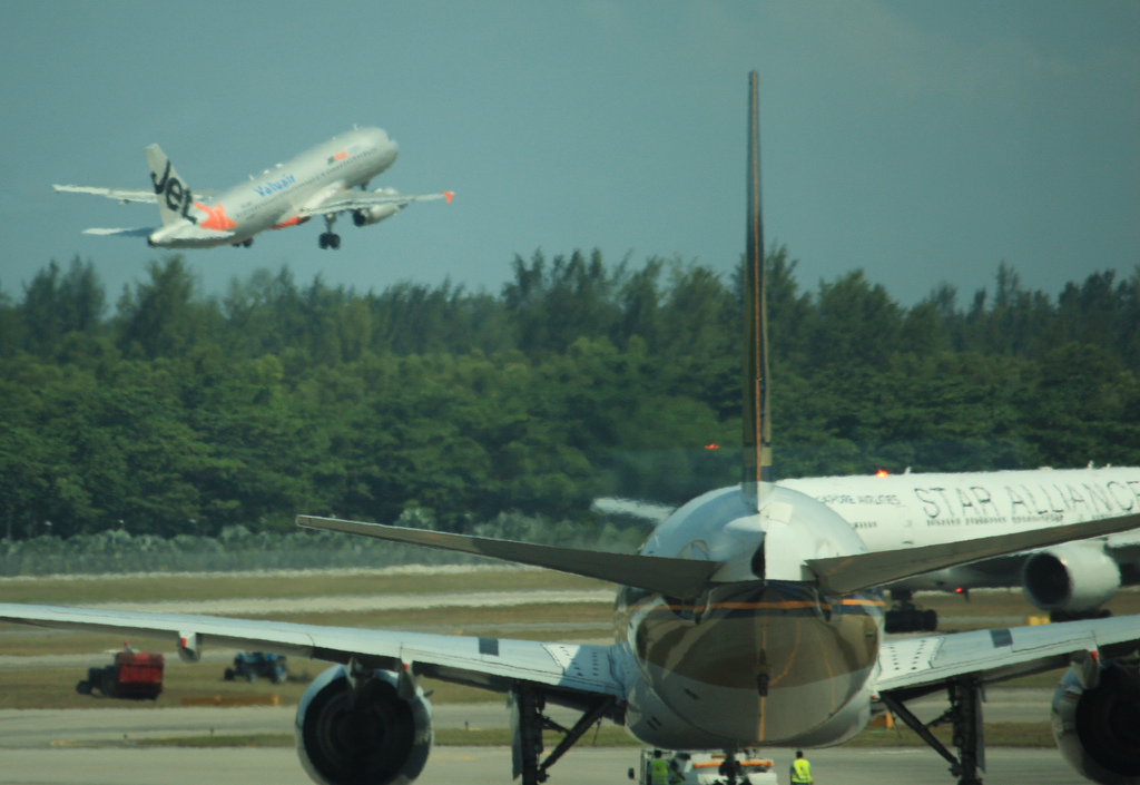 Photo of Singapore Airlines 9V-SYF, Boeing 777-300