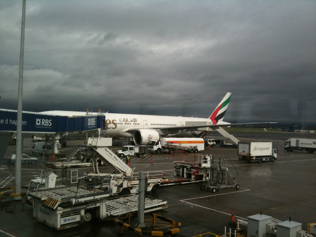 Photo of Emirates Airlines A6-EBD, Boeing 777-300