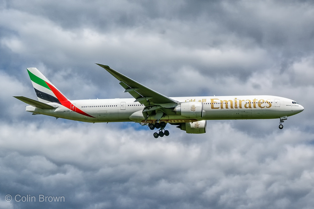 Photo of Emirates Airlines A6-EBK, Boeing 777-300