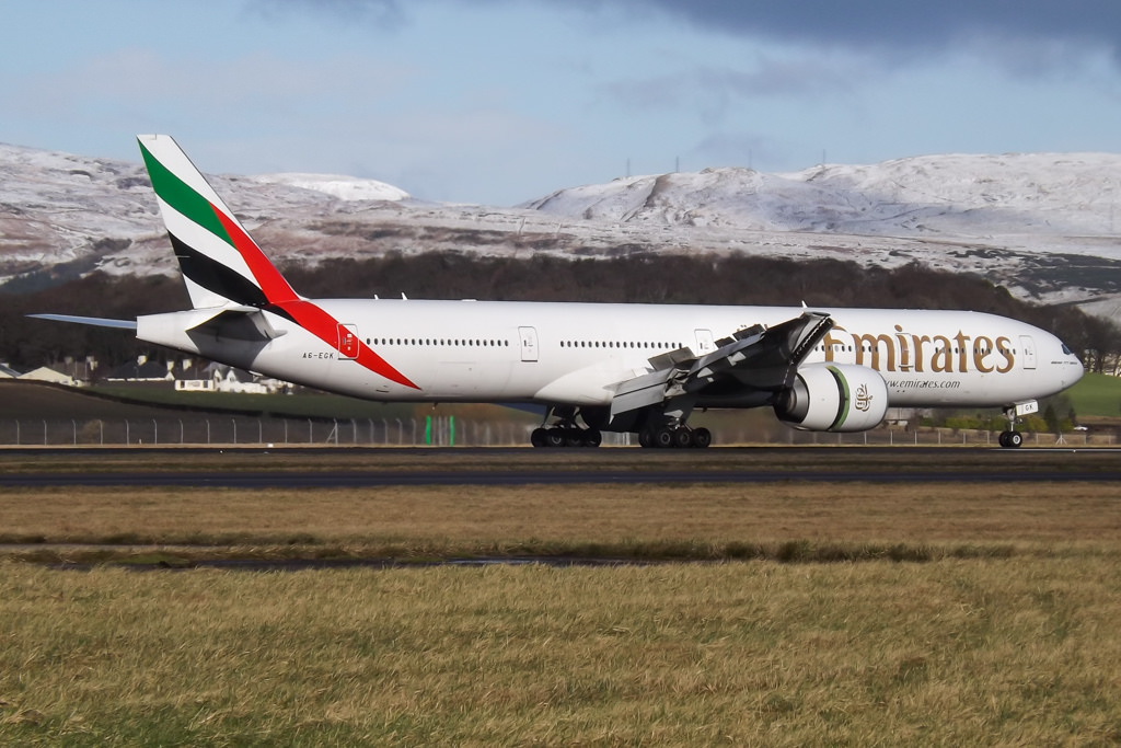 Photo of Emirates Airlines A6-EGK, Boeing 777-300
